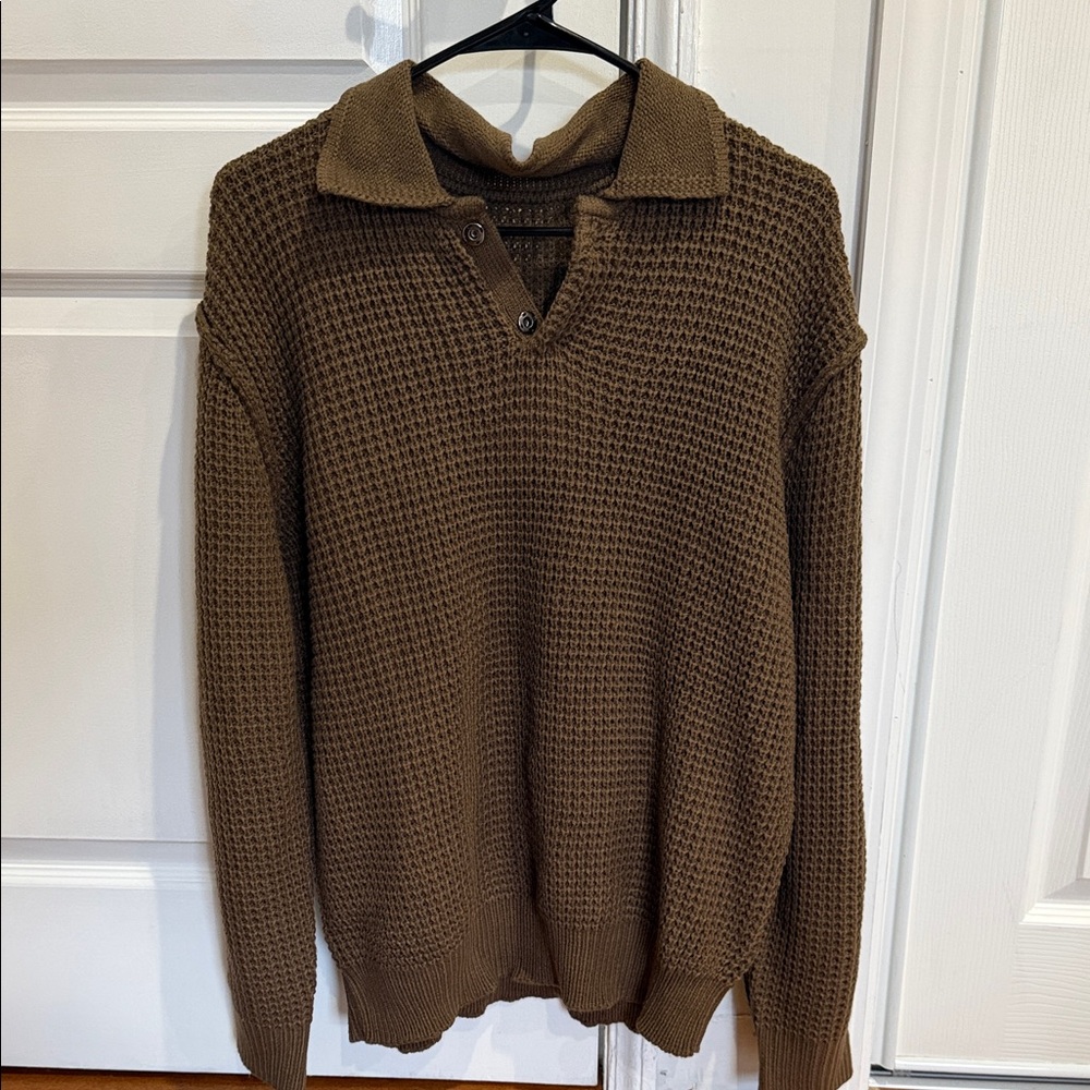 Men's Classic V-Neck Sweater in Brown